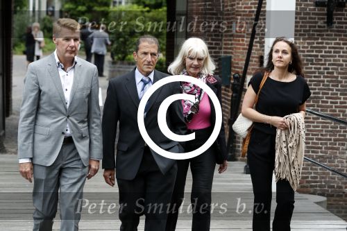 Vught 13 juni 2017
Herdenkingsdienst/ begrafenis van Sandra Reemer in kasteel Maurick. Saskia en Serge