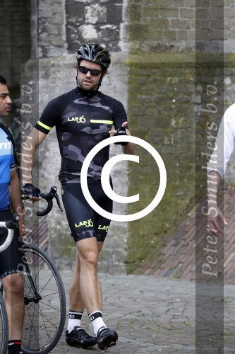 Alkmaar 17 mei 2017
Olcay Gulsen Leontie v Moorsel en Simon Keizer fiets voor de kankerbestrijding