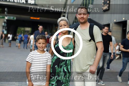 Amsterdam 21 juni 2017 
Sonja Silva met haar zoon en partner Pyke Pos.