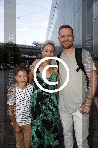 Amsterdam 21 juni 2017 
Sonja Silva met haar zoon en partner Pyke Pos.