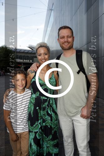 Amsterdam 21 juni 2017 
Sonja Silva met haar zoon en partner Pyke Pos.