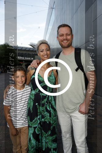 Amsterdam 21 juni 2017 
Sonja Silva met haar zoon en partner Pyke Pos.