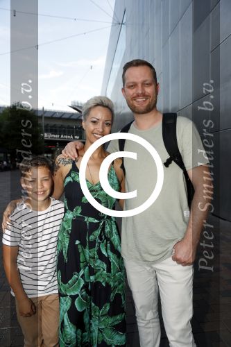 Amsterdam 21 juni 2017 
Sonja Silva met haar zoon en partner Pyke Pos.