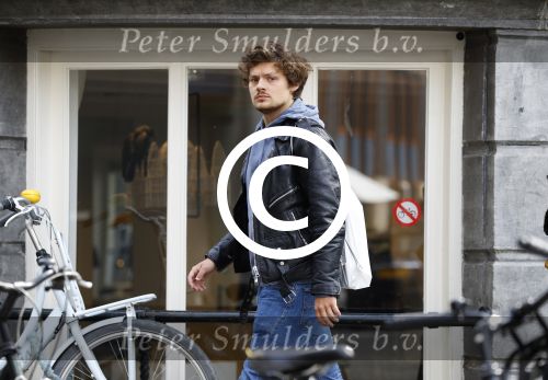 Amsterdam 8 juni 2017
Holly Brood met haar vriend Soy Kroon in het centrum van Amsterdam
