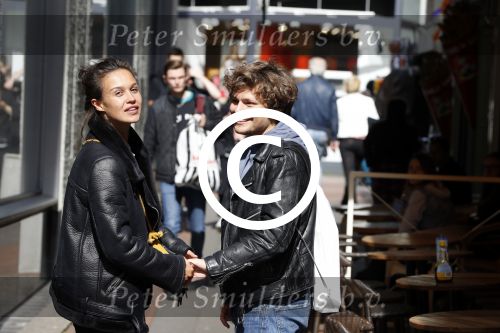 Amsterdam 8 juni 2017
Holly Brood met haar vriend Soy Kroon in het centrum van Amsterdam