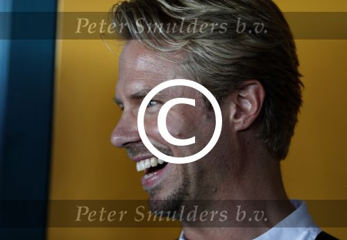 Zandvoort 1 juni 2017 
Boekpresentatie Peter Romer en zijn vrouw Anette Hock in standtent Rapa Nui . Hun kinderen waaronder Thijs en Nienke kregen het eerste boek.
