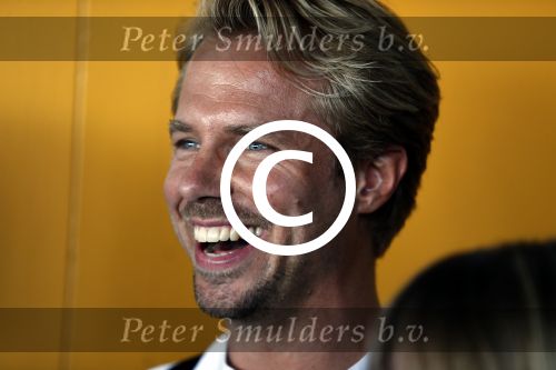 Zandvoort 1 juni 2017 
Boekpresentatie Peter Romer en zijn vrouw Anette Hock in standtent Rapa Nui . Hun kinderen waaronder Thijs en Nienke kregen het eerste boek.