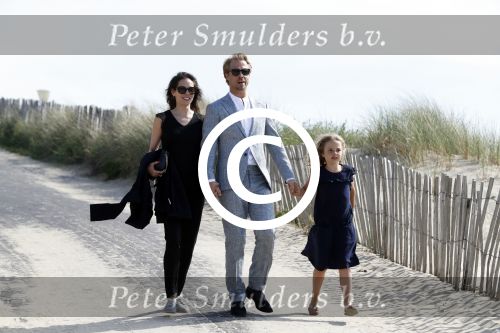 Zandvoort 1 juni 2017 
Boekpresentatie Peter Romer en zijn vrouw Anet Hock in standtent Rapa Nui . Hun kinderen waaronder Thijs en Nienke kregen het eerste boek. Het boek heet en nu ik! Thijs kwam voor het eerst met zijn nieuwe vriendin Igone de Jongh en zijn dochter Sammie