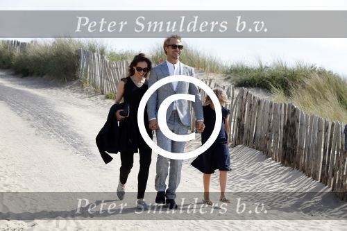 Zandvoort 1 juni 2017 
Boekpresentatie Peter Romer en zijn vrouw Anet Hock in standtent Rapa Nui . Hun kinderen waaronder Thijs en Nienke kregen het eerste boek. Het boek heet en nu ik! Thijs kwam voor het eerst met zijn nieuwe vriendin Igone de Jongh en zijn dochter Sammie