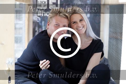 Amsterdam 16 mei 2017 
Free a Girl . lock me up met Thomas Berge Cassidy Roeks Hannelore Zwitserlood Niels Geusebroek en Marieke t Hart. Ze zitten opgesloten op het hoofdkantoor van de telegraaf.