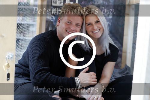 Amsterdam 16 mei 2017 
Free a Girl . lock me up met Thomas Berge Cassidy Roeks Hannelore Zwitserlood Niels Geusebroek en Marieke t Hart. Ze zitten opgesloten op het hoofdkantoor van de telegraaf.