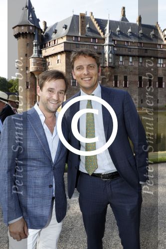 Haarzuilens 21 juni 2017
Haringparty bij kasteel de Haar. Thomas Rietrae met een collega