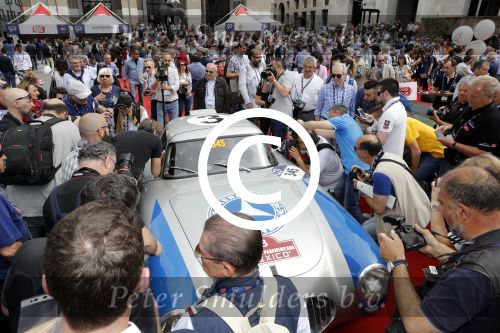 Brescia 18 mei 2017
Toto Wolff in zijn bijzonder Mercedes tijdens mille miglia