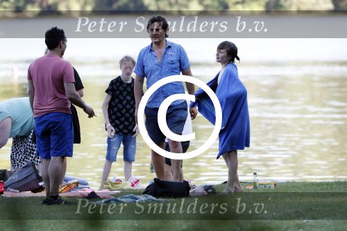 Amsterdam Amsterdamse Bos 17 juni 2017
Vincent Croiset met zijn zoons , zijn vriendin Tina de Bruin en hun baby Teddy , Annemarie Jung en Eva v d Gught met man en dochter