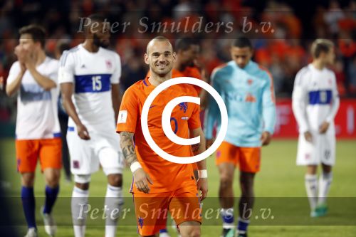 Rotterdam 9 juni 2017
Nederland - Luxemburg in de kuip . De wedstrijd dat Wesley Sneijder record international wordt en waar Ruud Gullit en Dick Advocaat voor het eerst bondscoach en assistent zijn. Yolanthe Sneijder Cabau zit op de tribune met zoons Jessey en Xess Xava
