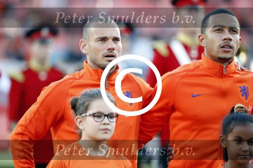 Rotterdam 9 juni 2017
Nederland - Luxemburg in de kuip . De wedstrijd dat Wesley Sneijder record international wordt en waar Ruud Gullit en Dick Advocaat voor het eerst bondscoach en assistent zijn. Yolanthe Sneijder Cabau zit op de tribune met zoons Jessey en Xess Xava