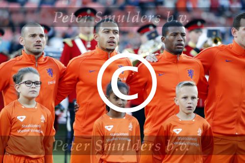 Rotterdam 9 juni 2017
Nederland - Luxemburg in de kuip . De wedstrijd dat Wesley Sneijder record international wordt en waar Ruud Gullit en Dick Advocaat voor het eerst bondscoach en assistent zijn. Yolanthe Sneijder Cabau zit op de tribune met zoons Jessey en Xess Xava