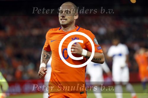 Rotterdam 9 juni 2017
Nederland - Luxemburg in de kuip . De wedstrijd dat Wesley Sneijder record international wordt en waar Ruud Gullit en Dick Advocaat voor het eerst bondscoach en assistent zijn. Yolanthe Sneijder Cabau zit op de tribune met zoons Jessey en Xess Xava