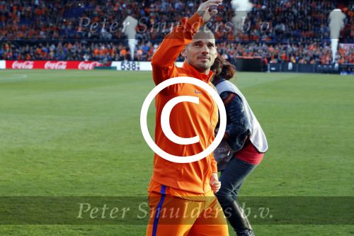 Rotterdam 9 juni 2017
Nederland - Luxemburg in de kuip . De wedstrijd dat Wesley Sneijder record international wordt en waar Ruud Gullit en Dick Advocaat voor het eerst bondscoach en assistent zijn. Yolanthe Sneijder Cabau zit op de tribune met zoons Jessey en Xess Xava