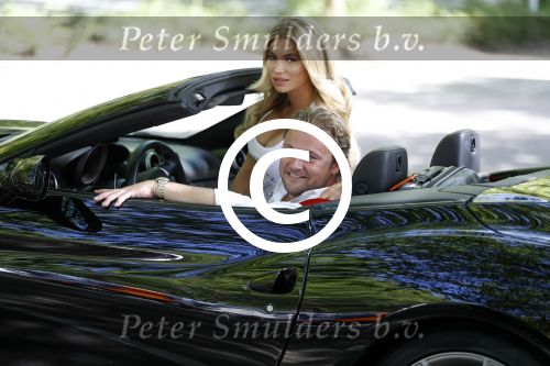 Amsterdam 1 juni 2017
Opnames videoclip Wesly Bronkhorst met model Mandy de Poel in Ferrari