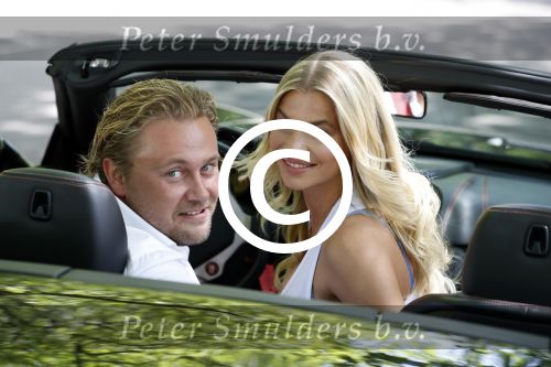 Amsterdam 1 juni 2017
Opnames videoclip Wesly Bronkhorst met model Mandy de Poel in Ferrari