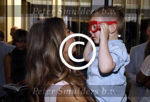 Amsterdam 22 mei 2017
Boekpresentatie Xelly Cabau v Kasbergen in het W hotel in Amsterdam. Yolanthe en 8 andere broers en zussen alsmede haar moeder Richarda en haar man.