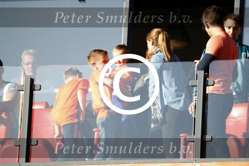 Rotterdam 9 juni 2017
Nederland - Luxemburg in de kuip . De wedstrijd dat Wesley Sneijder record international wordt en waar Ruud Gullit en Dick Advocaat voor het eerst bondscoach en assistent zijn. Yolanthe Sneijder Cabau zit op de tribune met zoons Jessey en Xess Xava