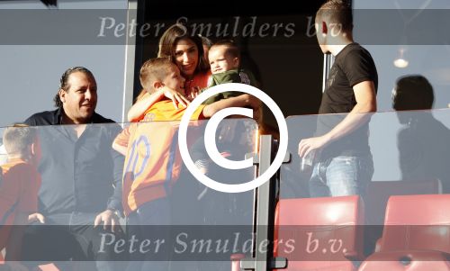 Rotterdam 9 juni 2017
Nederland - Luxemburg in de kuip . De wedstrijd dat Wesley Sneijder record international wordt en waar Ruud Gullit en Dick Advocaat voor het eerst bondscoach en assistent zijn. Yolanthe Sneijder Cabau zit op de tribune met zoons Jessey en Xess Xava