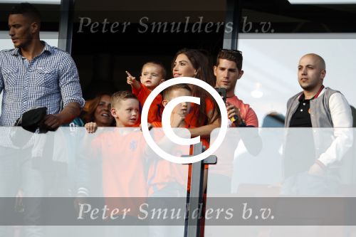 Rotterdam 9 juni 2017
Nederland - Luxemburg in de kuip . De wedstrijd dat Wesley Sneijder record international wordt en waar Ruud Gullit en Dick Advocaat voor het eerst bondscoach en assistent zijn. Yolanthe Sneijder Cabau zit op de tribune met zoons Jessey en Xess Xava