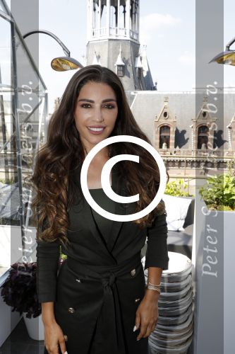 Amsterdam 22 mei 2017
Boekpresentatie Xelly Cabau v Kasbergen in het W hotel in Amsterdam. Yolanthe en 8 andere broers en zussen alsmede haar moeder Richarda en haar man.