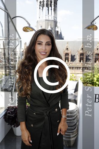 Amsterdam 22 mei 2017
Boekpresentatie Xelly Cabau v Kasbergen in het W hotel in Amsterdam. Yolanthe en 8 andere broers en zussen alsmede haar moeder Richarda en haar man.