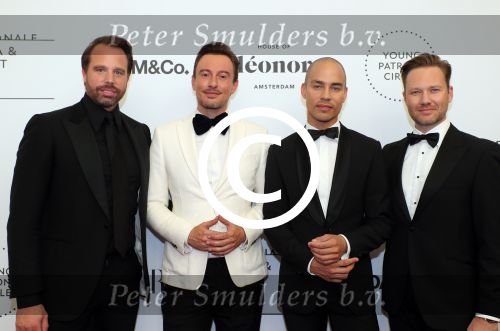 Amsterdam, 10 Juni 2017
Patrons Gala Nationale Opera & Ballet
Robert Lee (Sales manager Conservatorium Hotel)
Vincent Verkoelen - Roger Brunings - Rick Rudolph