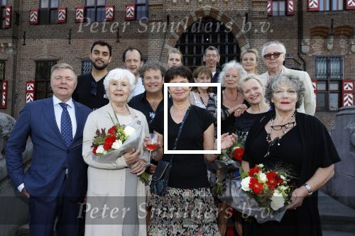 Haarzuilens 6 juni 2018
Opening expositie in kasteel de haar met oa Rene Mioch Annewil Blankers Renee Soutendijk en Willeke v Ammelrooij.