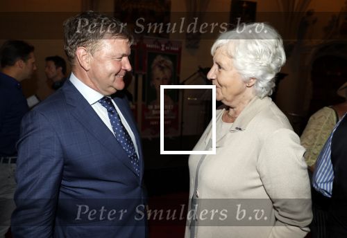 Haarzuilens 6 juni 2018
Opening expositie in kasteel de haar met oa Rene Mioch Annewil Blankers Renee Soutendijk en Willeke v Ammelrooij.