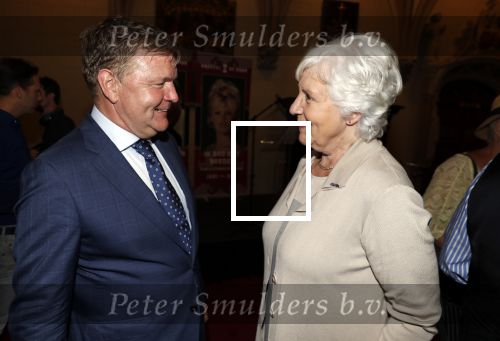 Haarzuilens 6 juni 2018
Opening expositie in kasteel de haar met oa Rene Mioch Annewil Blankers Renee Soutendijk en Willeke v Ammelrooij.
