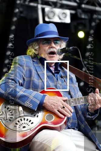 Hummelo 10 mei 2018
Onthulling standbeeld rockgroep Normaal met de bandleden Bennie Jolink, Ferdi Joly, Willem Terhorst en de partner van het overleden lid Jan Manschot