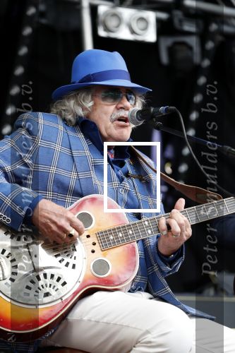 Hummelo 10 mei 2018
Onthulling standbeeld rockgroep Normaal met de bandleden Bennie Jolink, Ferdi Joly, Willem Terhorst en de partner van het overleden lid Jan Manschot