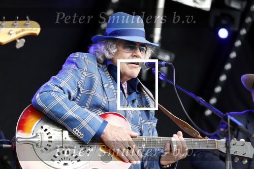 Hummelo 10 mei 2018
Onthulling standbeeld rockgroep Normaal met de bandleden Bennie Jolink, Ferdi Joly, Willem Terhorst en de partner van het overleden lid Jan Manschot