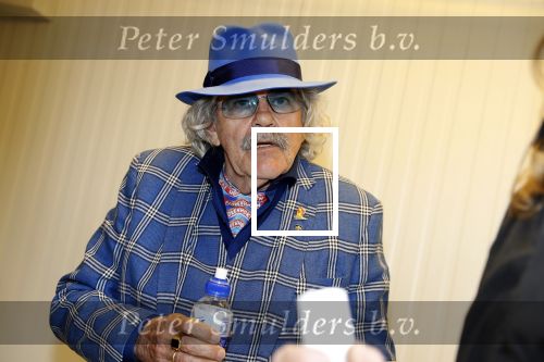 Hummelo 10 mei 2018
Onthulling standbeeld rockgroep Normaal met de bandleden Bennie Jolink, Ferdi Joly, Willem Terhorst en de partner van het overleden lid Jan Manschot