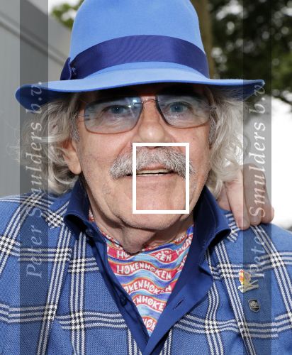 Hummelo 10 mei 2018
Onthulling standbeeld rockgroep Normaal met de bandleden Bennie Jolink, Ferdi Joly, Willem Terhorst en de partner van het overleden lid Jan Manschot