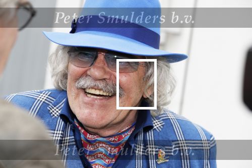 Hummelo 10 mei 2018
Onthulling standbeeld rockgroep Normaal met de bandleden Bennie Jolink, Ferdi Joly, Willem Terhorst en de partner van het overleden lid Jan Manschot