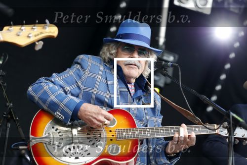 Hummelo 10 mei 2018
Onthulling standbeeld rockgroep Normaal met de bandleden Bennie Jolink, Ferdi Joly, Willem Terhorst en de partner van het overleden lid Jan Manschot