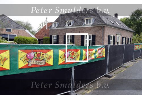 Hummelo 10 mei 2018
Onthulling standbeeld rockgroep Normaal met de bandleden Bennie Jolink, Ferdi Joly, Willem Terhorst en de partner van het overleden lid Jan Manschot . ouderlijk huis Bennie