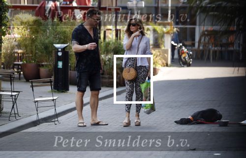 Amsterdam 21 mei 2018
Candy Dulfer met haar nieuwe vriend Rafael Nagelkerke. Candy heeft nieuw huis gekocht en Rafael heeft de sleutel.