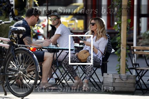 Amsterdam 21 mei 2018
Candy Dulfer met haar nieuwe vriend Rafael Nagelkerke. Candy heeft nieuw huis gekocht en Rafael heeft de sleutel.