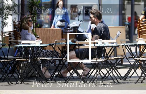 Amsterdam 21 mei 2018
Candy Dulfer met haar nieuwe vriend Rafael Nagelkerke. Candy heeft nieuw huis gekocht en Rafael heeft de sleutel.