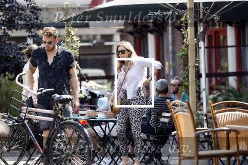 Amsterdam 21 mei 2018
Candy Dulfer met haar nieuwe vriend Rafael Nagelkerke. Candy heeft nieuw huis gekocht en Rafael heeft de sleutel.