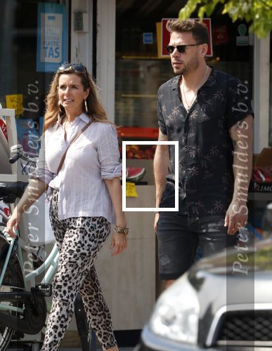 Amsterdam 21 mei 2018
Candy Dulfer met haar nieuwe vriend Rafael Nagelkerke. Candy heeft nieuw huis gekocht en Rafael heeft de sleutel.