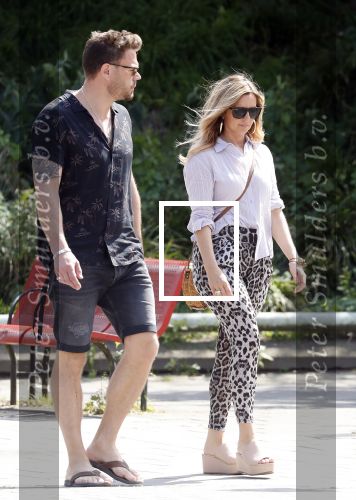 Amsterdam 21 mei 2018
Candy Dulfer met haar nieuwe vriend Rafael Nagelkerke. Candy heeft nieuw huis gekocht en Rafael heeft de sleutel.