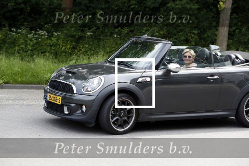 Amsterdam 1 juni 2018
Caroline Tensen in haar mini cooper cabrio.